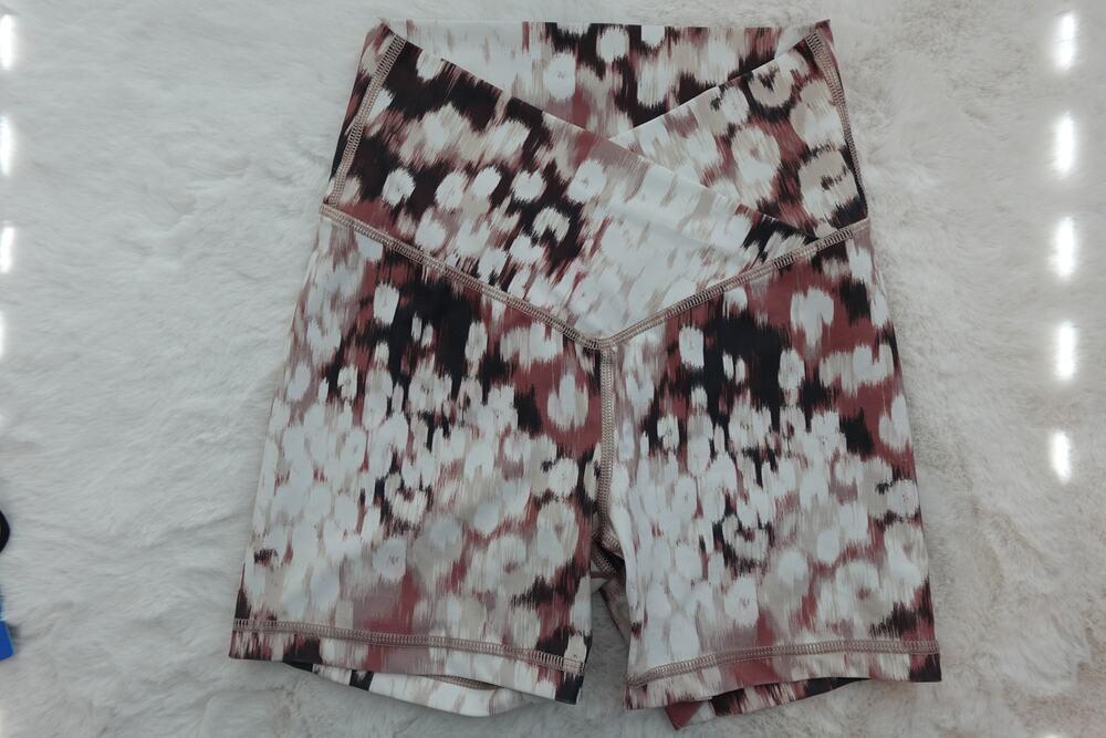 Aerie Offline Hi-Rise Crossover Waist Shorts XS Brown/White